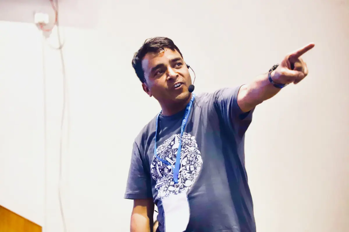 Chitra Raj Bhandari speaking at a WordCamp